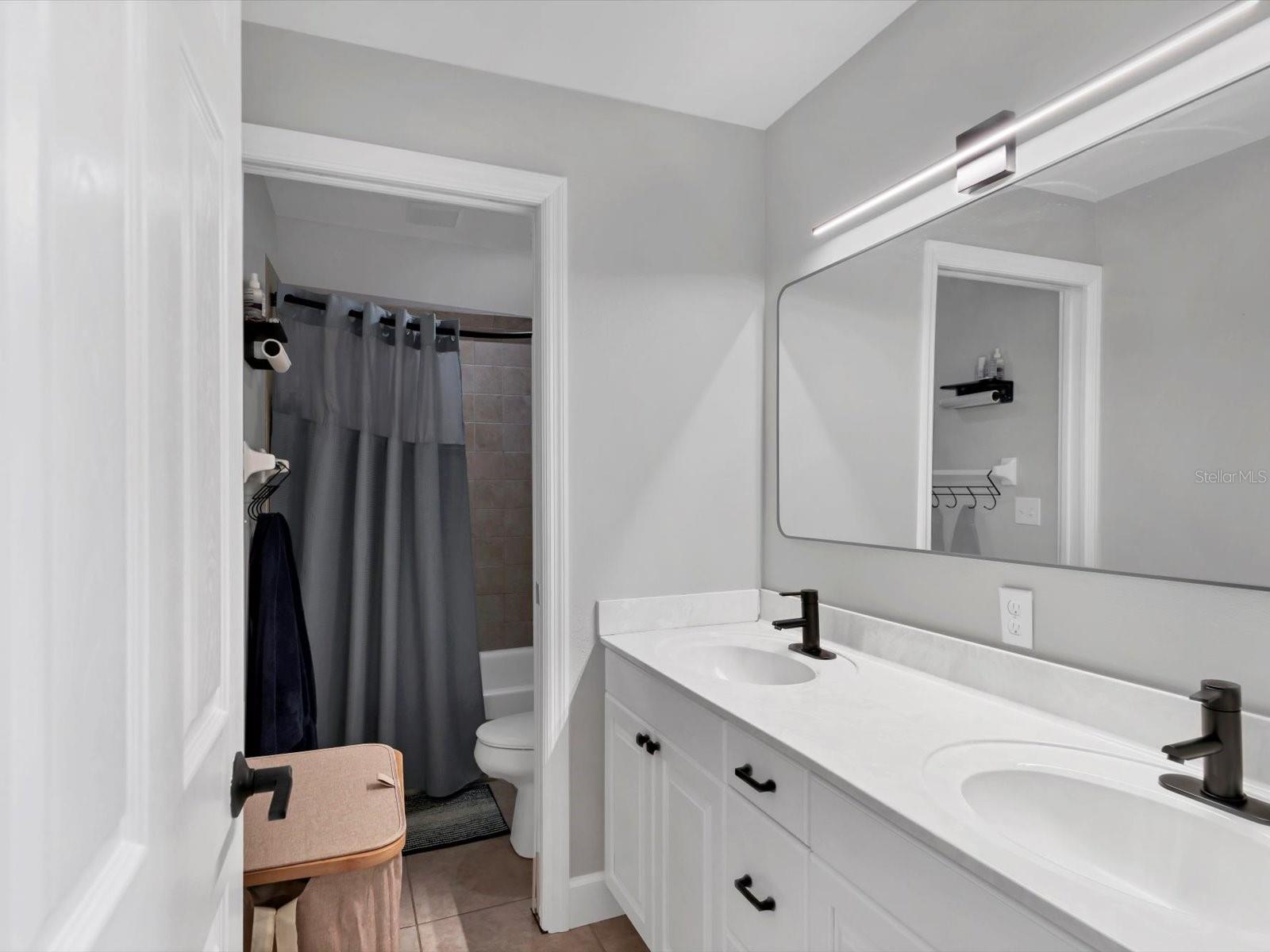 SHADOW OAKS ESTATES - Residential