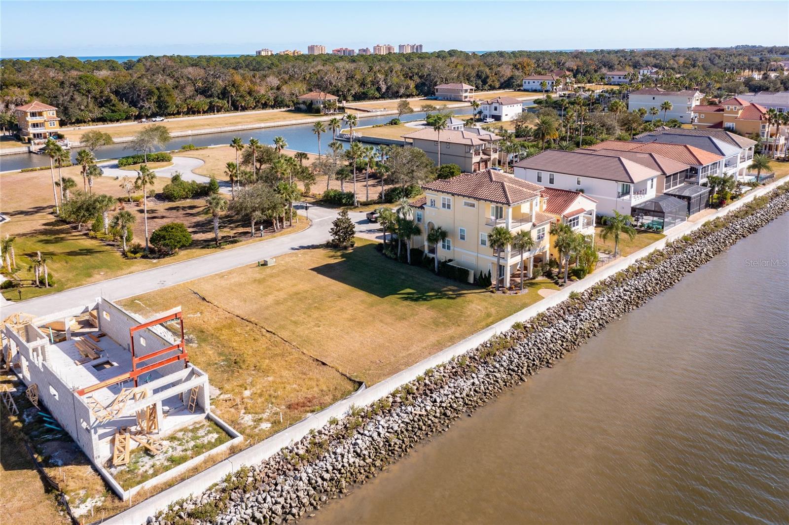 276 YACHT HARBOR DRIVE