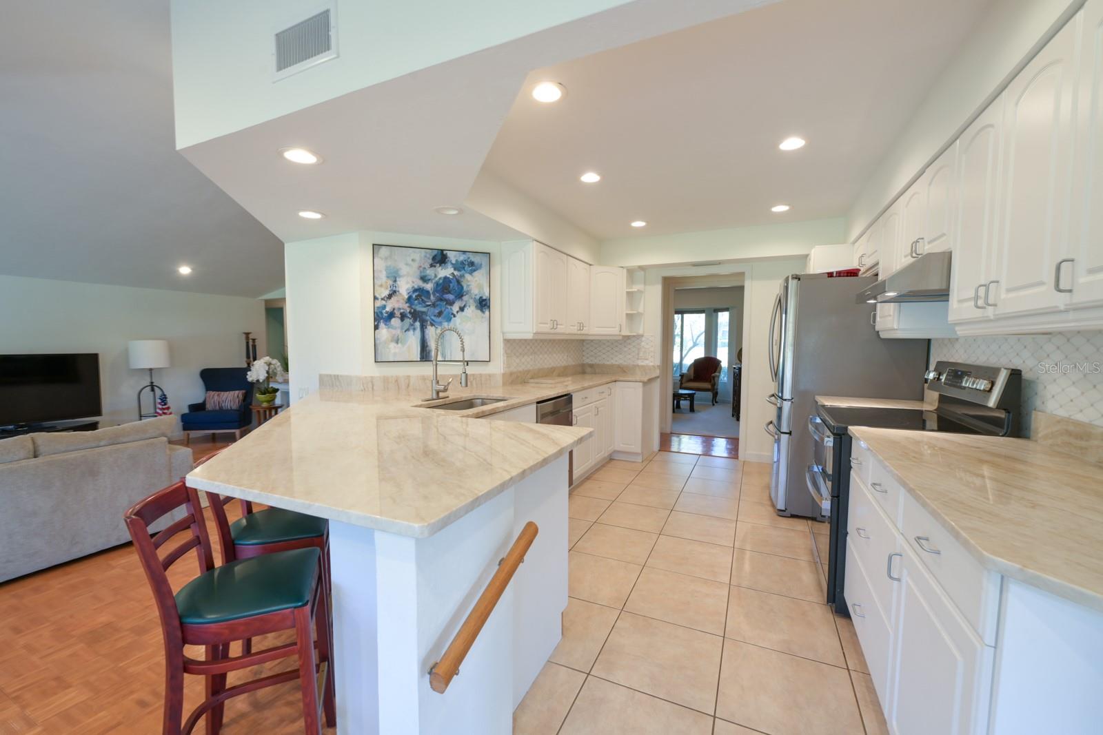 FAIRWAY ESTATES IN - Residential