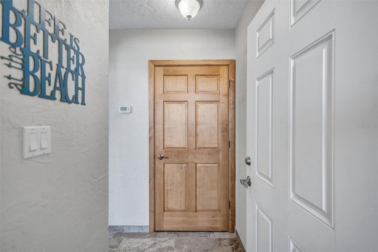 6140 MIDNIGHT PASS ROAD 101