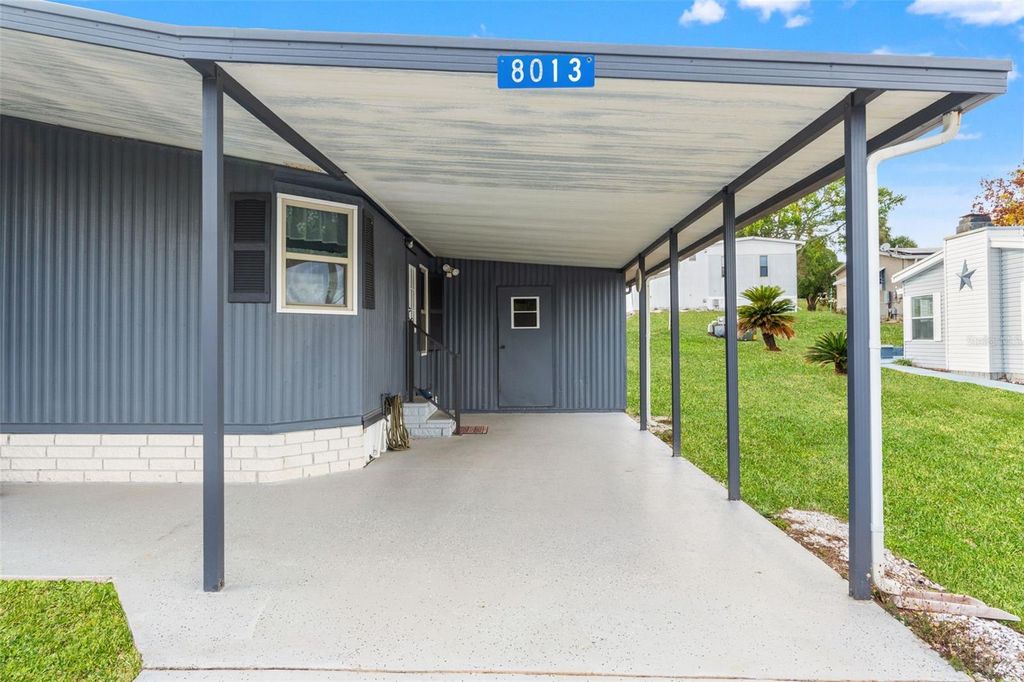 Photo of 8013 Eastern Circle Drive, Brooksville, FL 34613 (MLS # TB8463235)