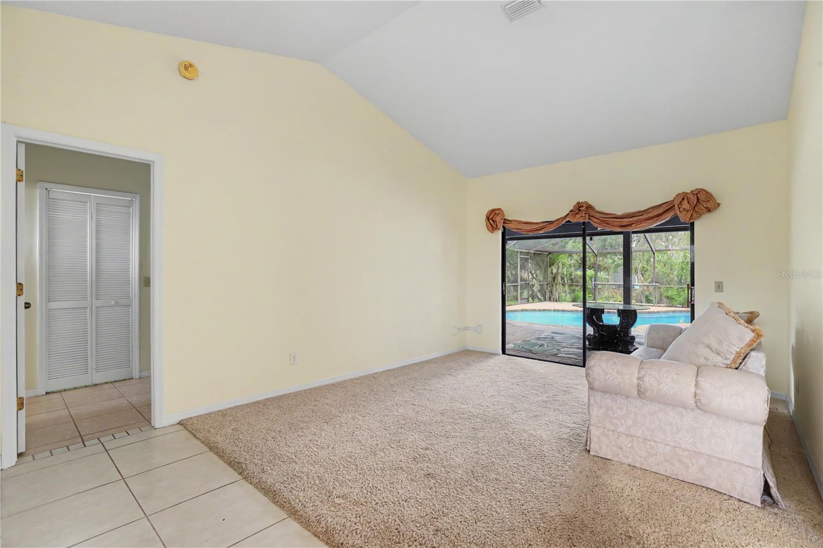 1703 PADDOCK DRIVE