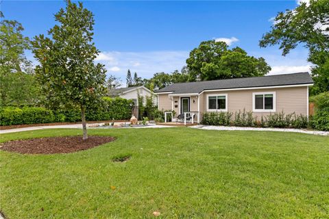 Photo of 735 40th Avenue N, St Petersburg, FL 33703 (MLS # TB8494582)