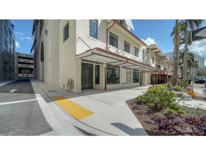 33 S PALM AVENUE 904