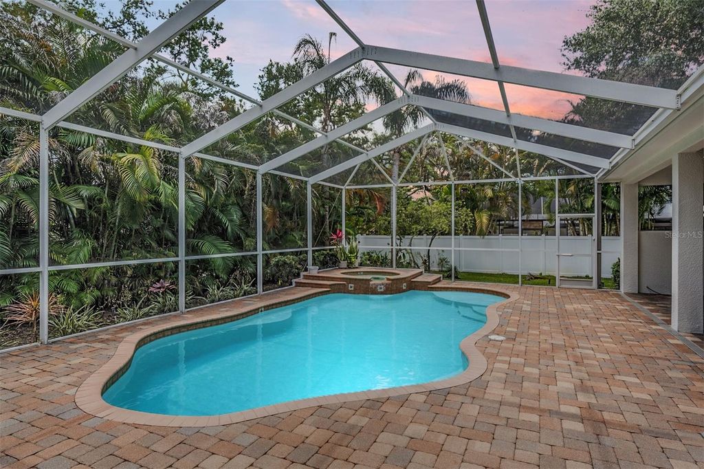 Photo of 1575 Quail Drive, Dunedin, FL 34698 (MLS # TB8502785)