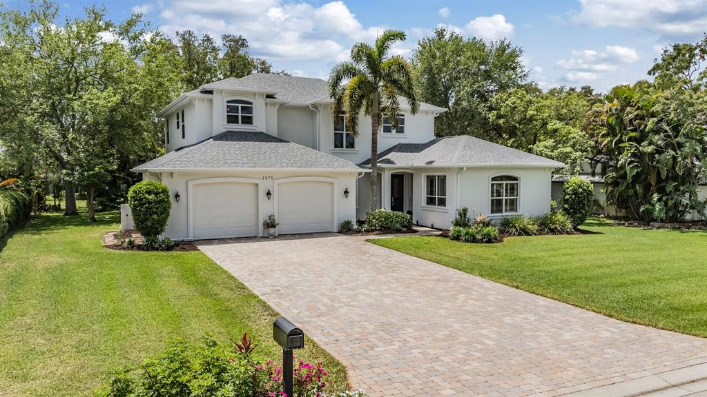 Photo of 1575 Quail Drive, Dunedin, FL 34698 (MLS # TB8502785)