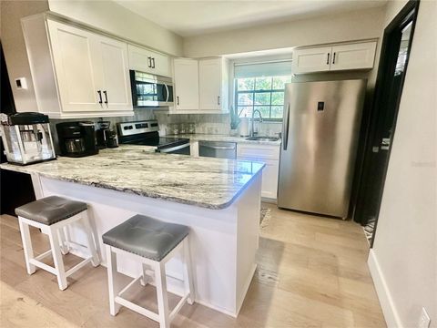 Tiny photo for 2418 SE 15th Street, Ocala, FL 34471 (MLS # OM704763)