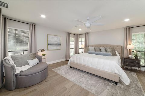 Tiny photo for 2418 SE 15th Street, Ocala, FL 34471 (MLS # OM704763)