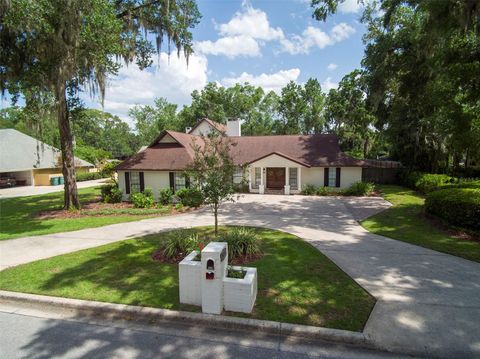 Tiny photo for 2418 SE 15th Street, Ocala, FL 34471 (MLS # OM704763)