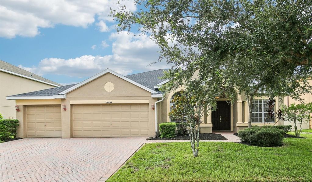Photo of 29846 Boyette Oaks Place, Wesley Chapel, FL 33545 (MLS # TB8407158)