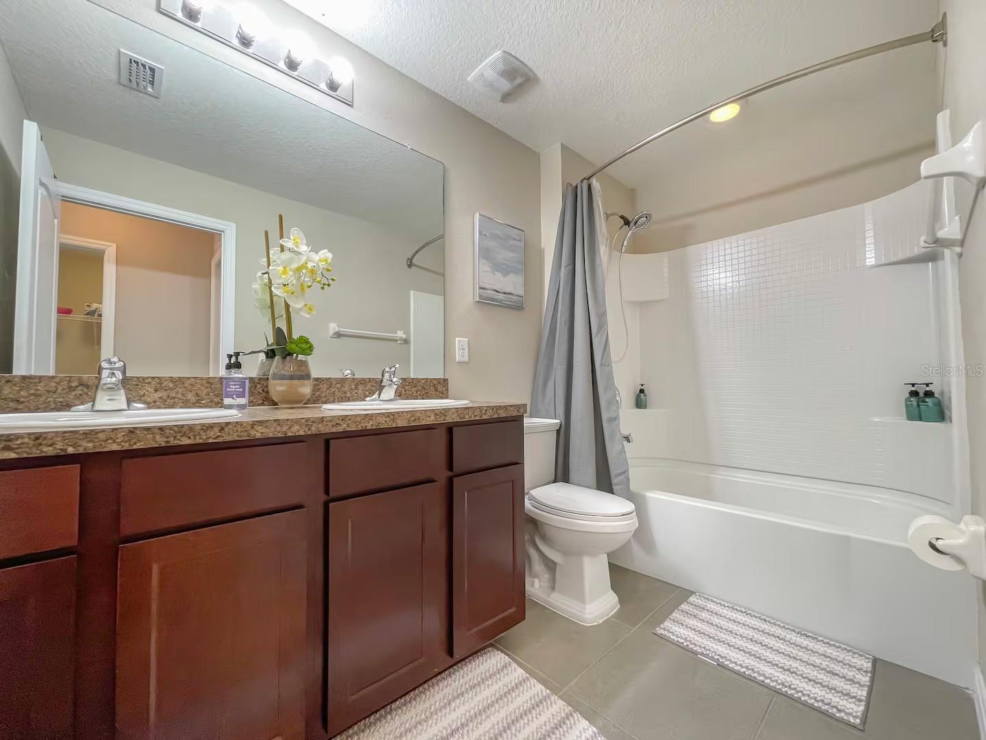 HAWKS LANDING - Residential