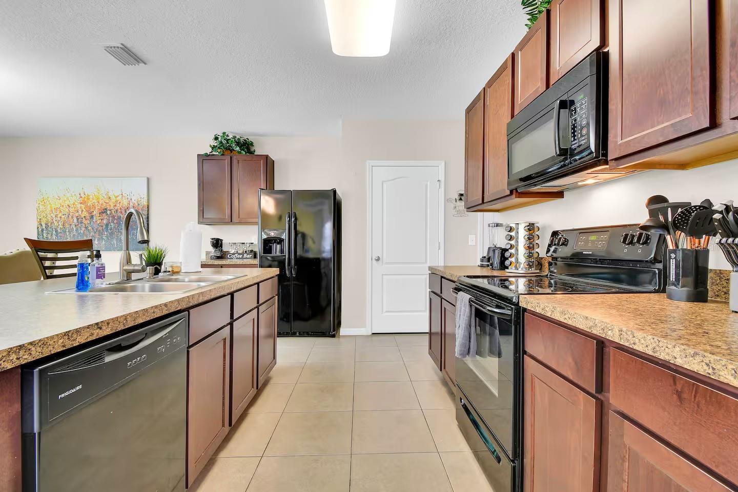 HAWKS LANDING - Residential