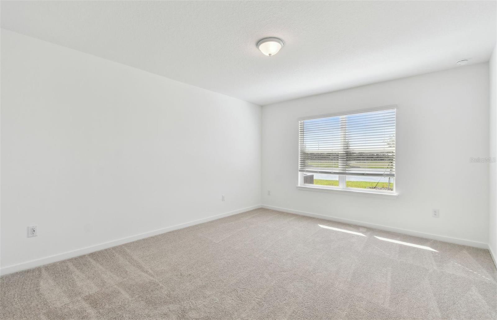 OAKFIELD LAKES - Residential