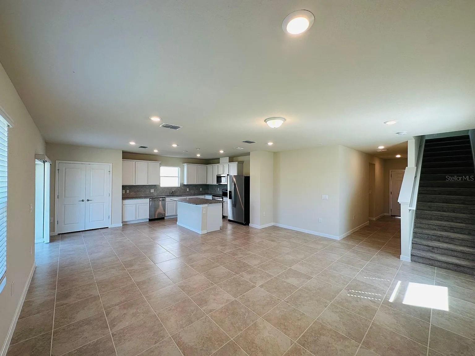 917 WADING WATERS WAY