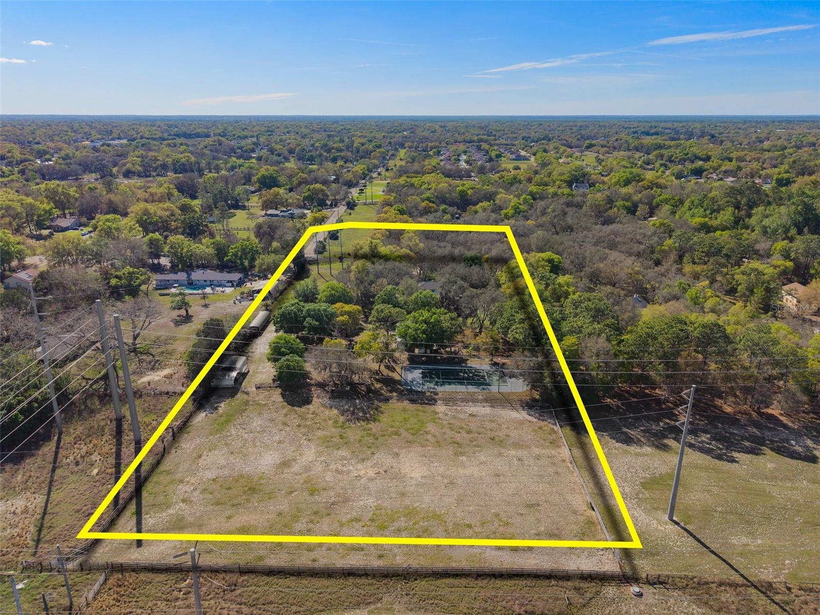 MEADOWLANDS 5 ACRE DEV - Residential