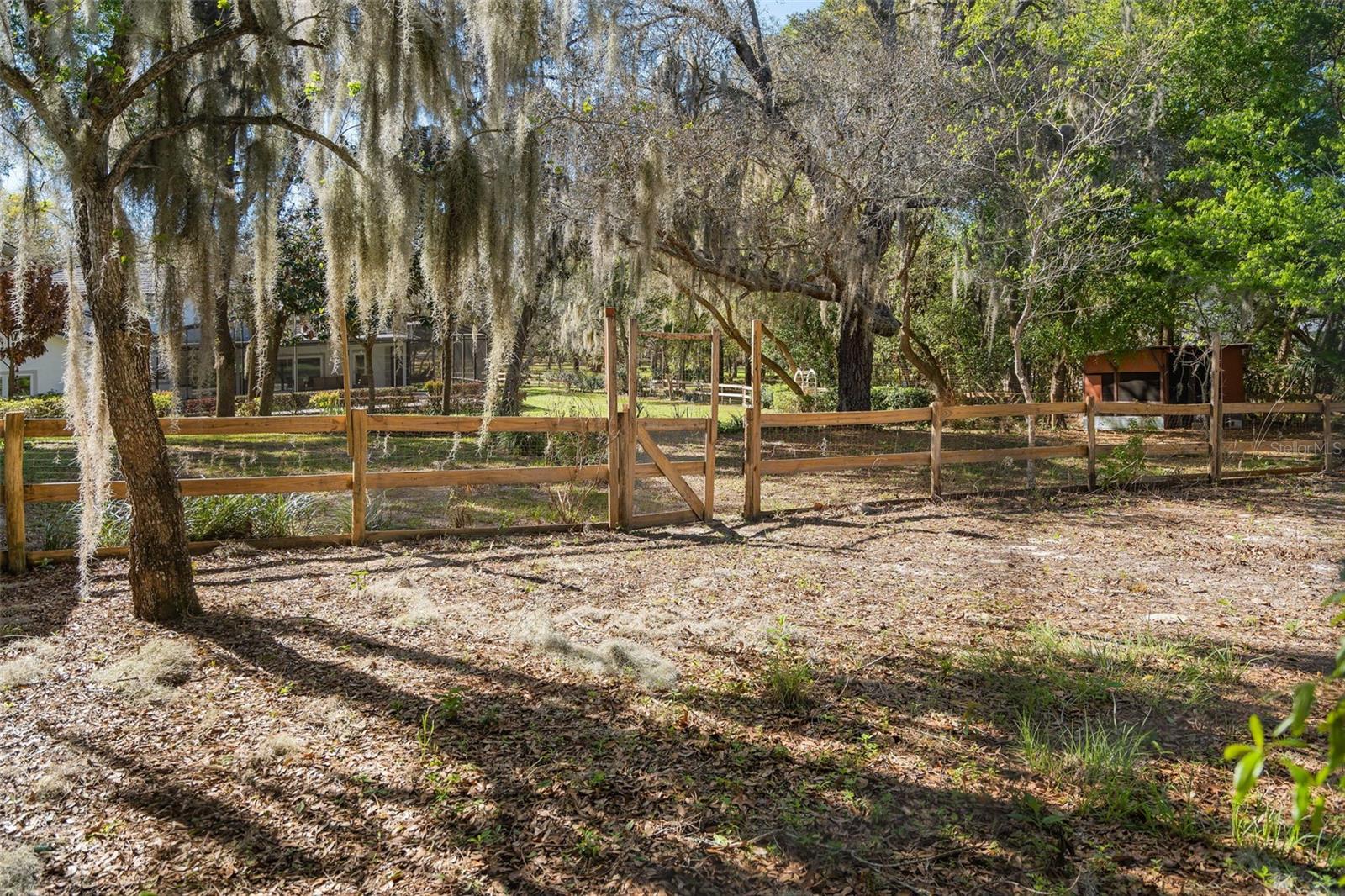 MEADOWLANDS 5 ACRE DEV - Residential