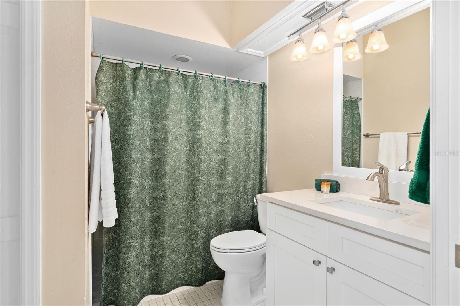 MEADOWLANDS 5 ACRE DEV - Residential