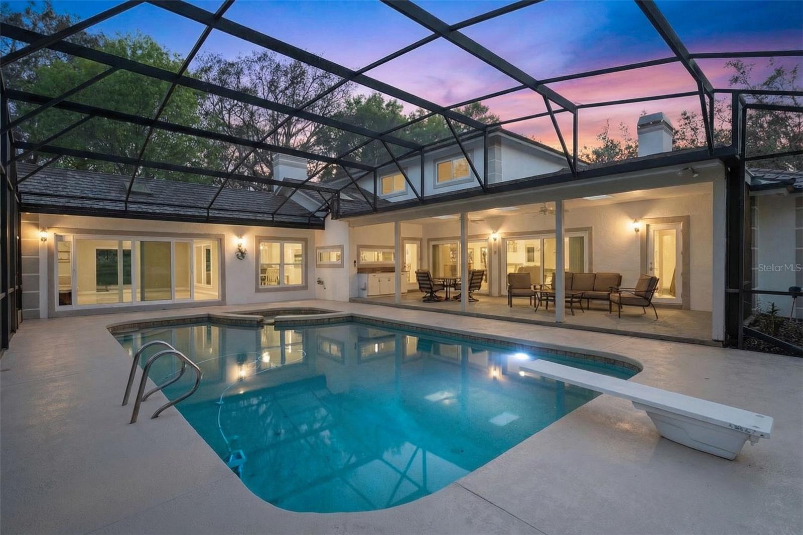 MEADOWLANDS 5 ACRE DEV - Residential