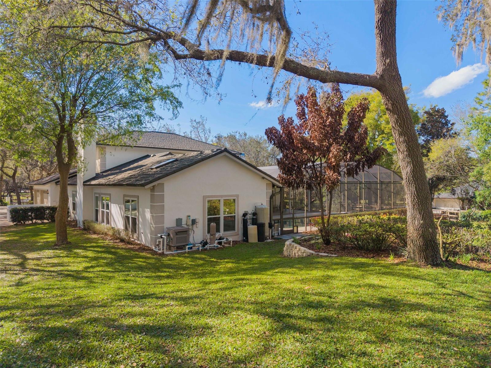 MEADOWLANDS 5 ACRE DEV - Residential