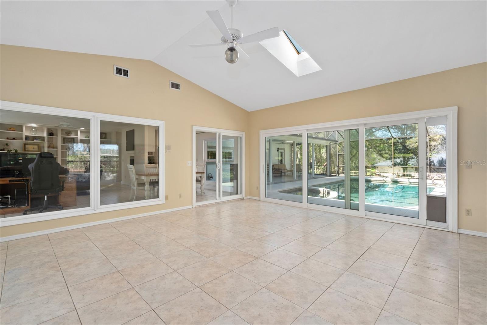 MEADOWLANDS 5 ACRE DEV - Residential