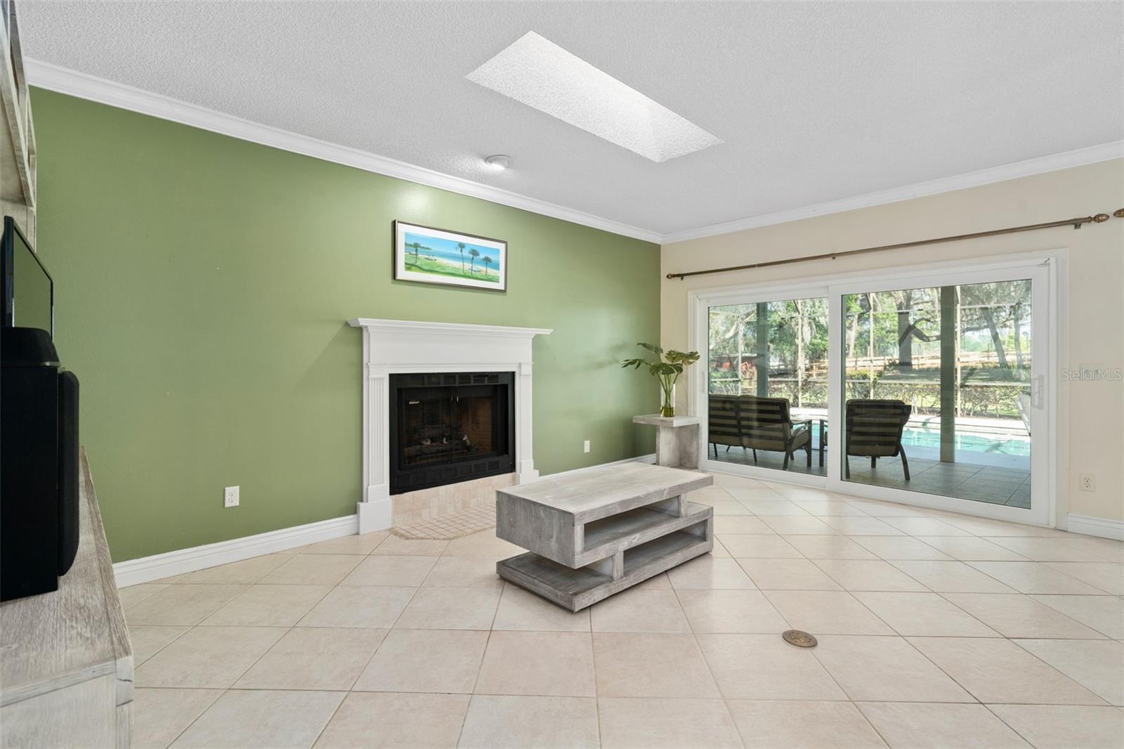 MEADOWLANDS 5 ACRE DEV - Residential