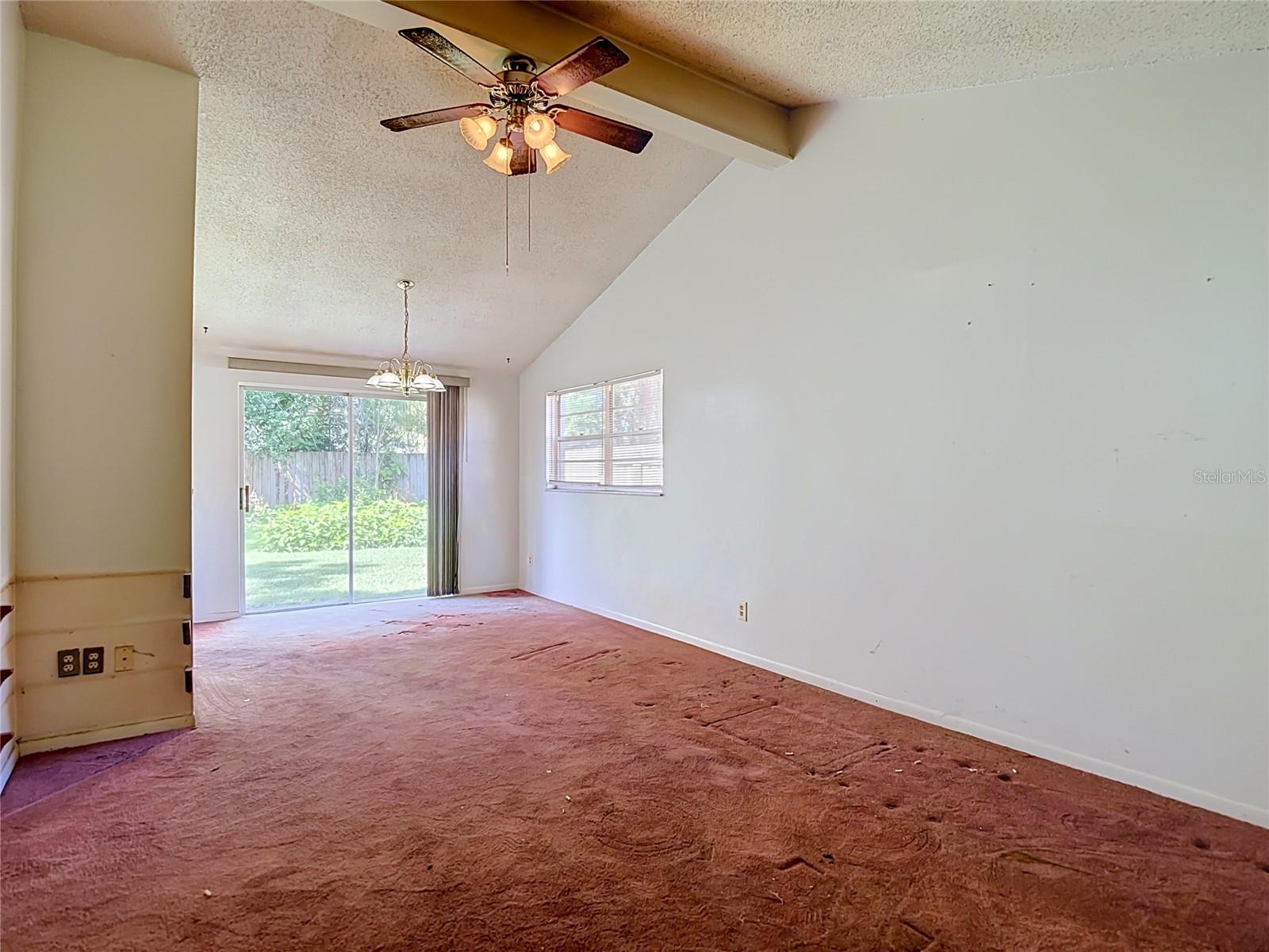 617 HIGHVIEW CIRCLE S