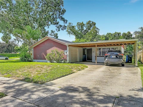 Photo of 617 Highview Circle S, Brandon, FL 33510 (MLS # N6145742)