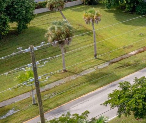 817 W MARION AVENUE PUNTA GORDA FL 33950