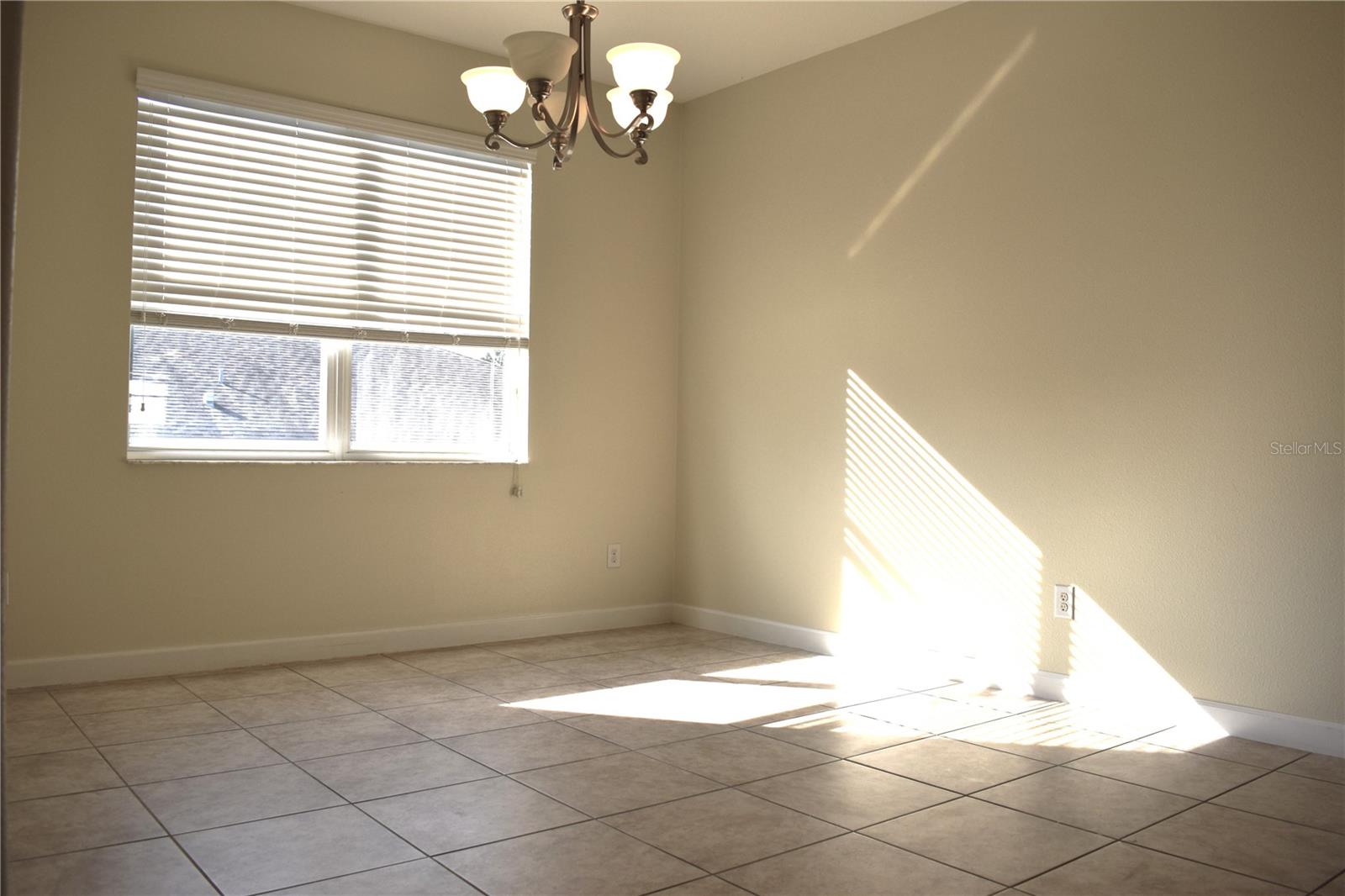 CLERMONT NOTTINGHAM AT LEGENDS - Residential Lease