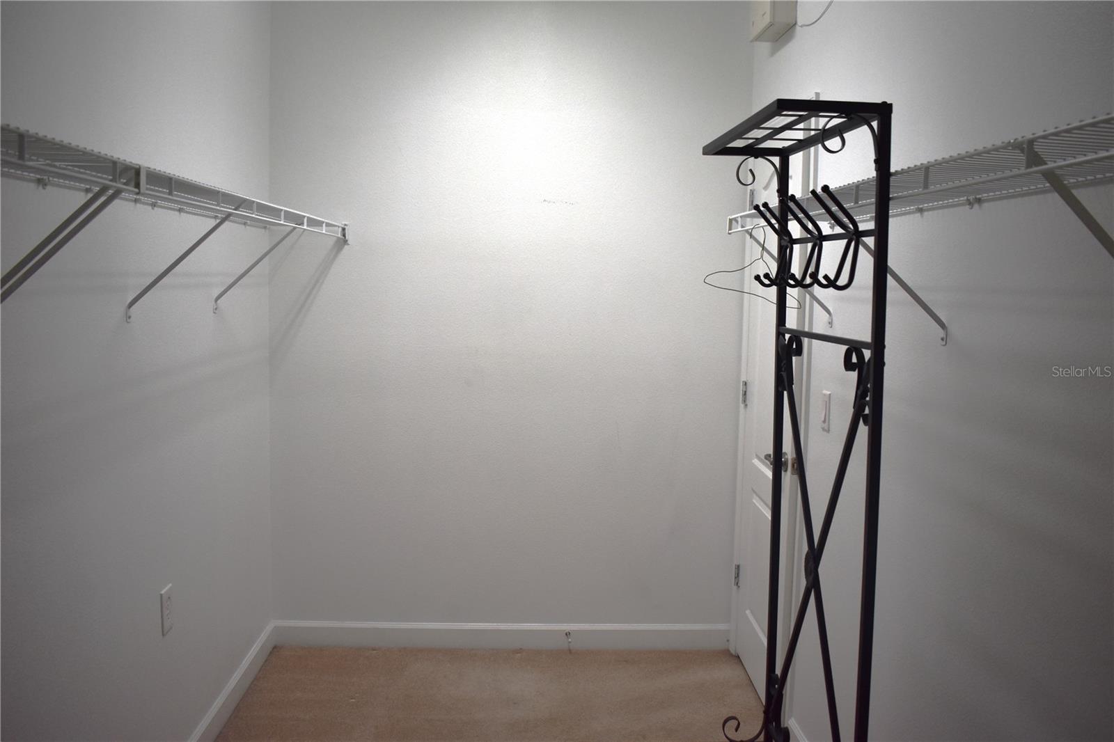 CLERMONT NOTTINGHAM AT LEGENDS - Residential Lease