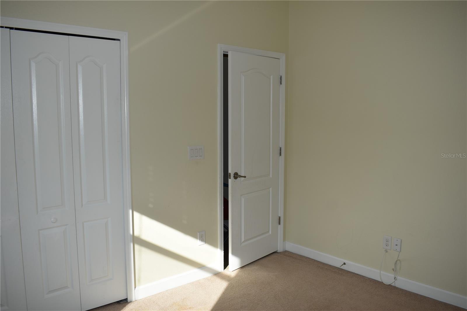 CLERMONT NOTTINGHAM AT LEGENDS - Residential Lease