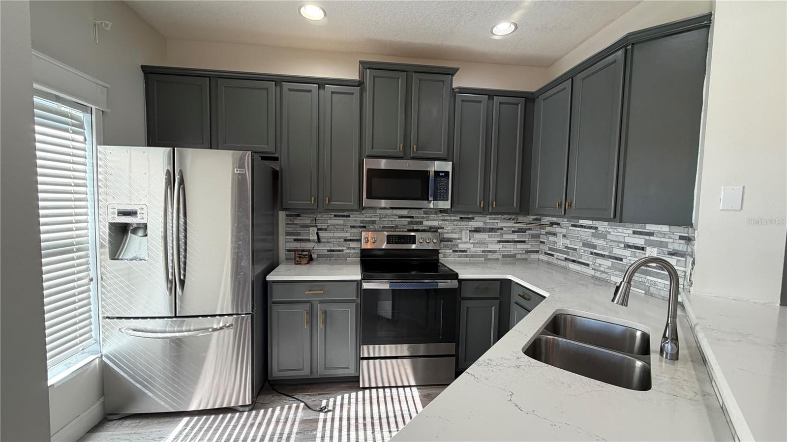 WENTWORTH - Residential Lease