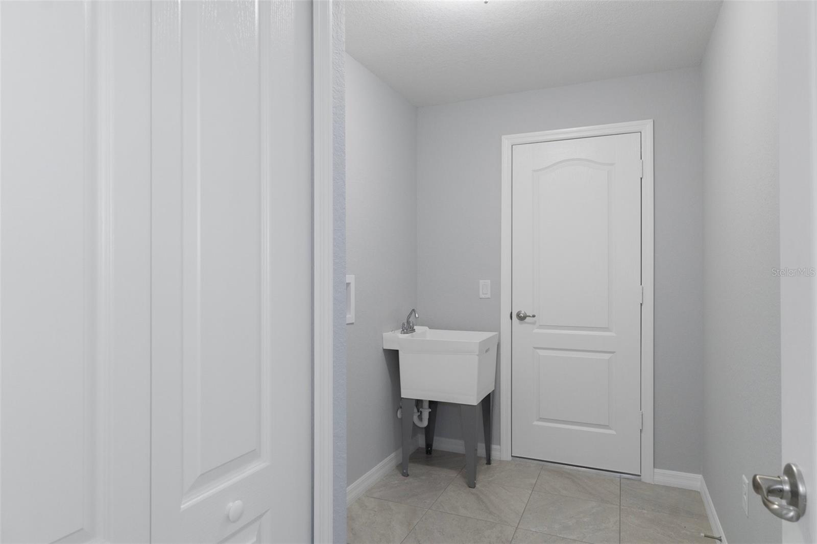 ROYAL HIGHLANDS - Residential