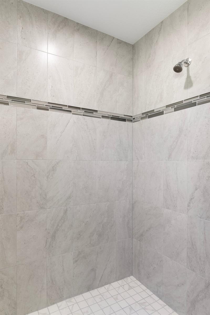 ROYAL HIGHLANDS - Residential