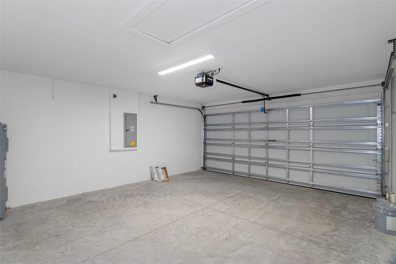 ROYAL HIGHLANDS - Residential