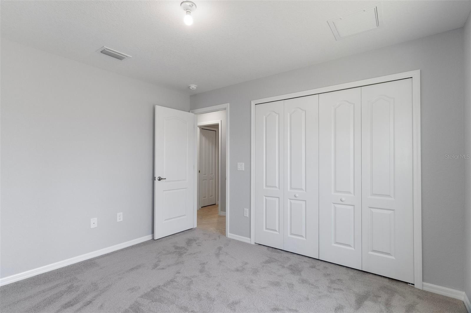 ROYAL HIGHLANDS - Residential