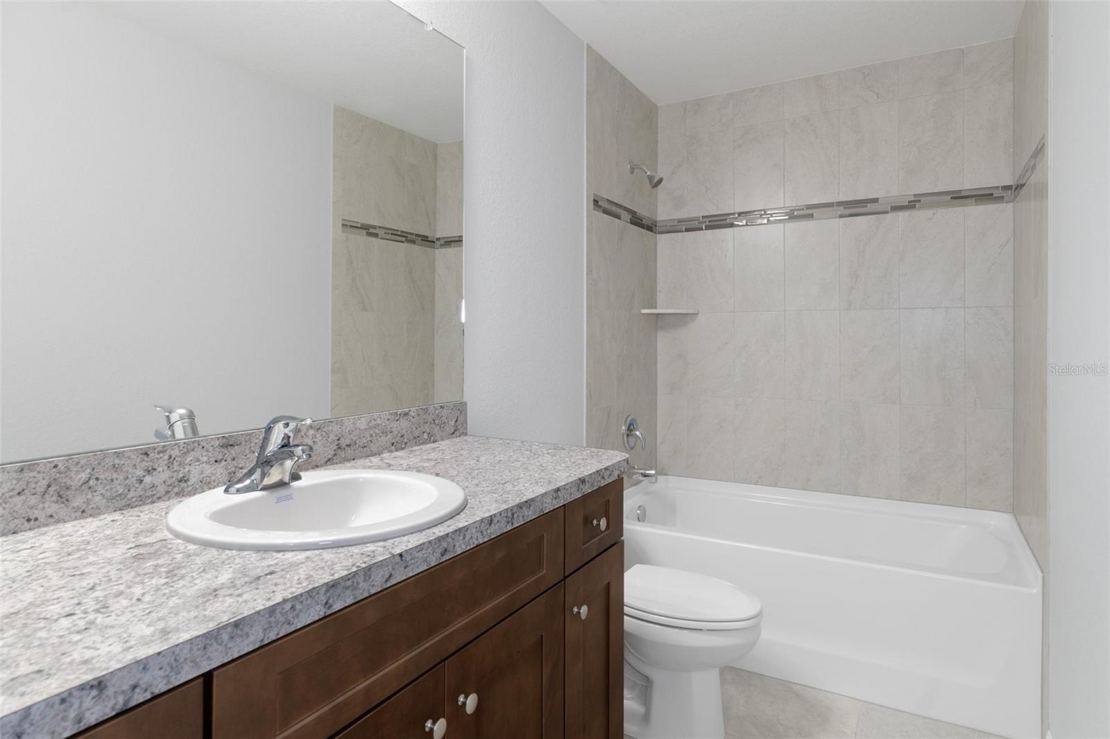 ROYAL HIGHLANDS - Residential