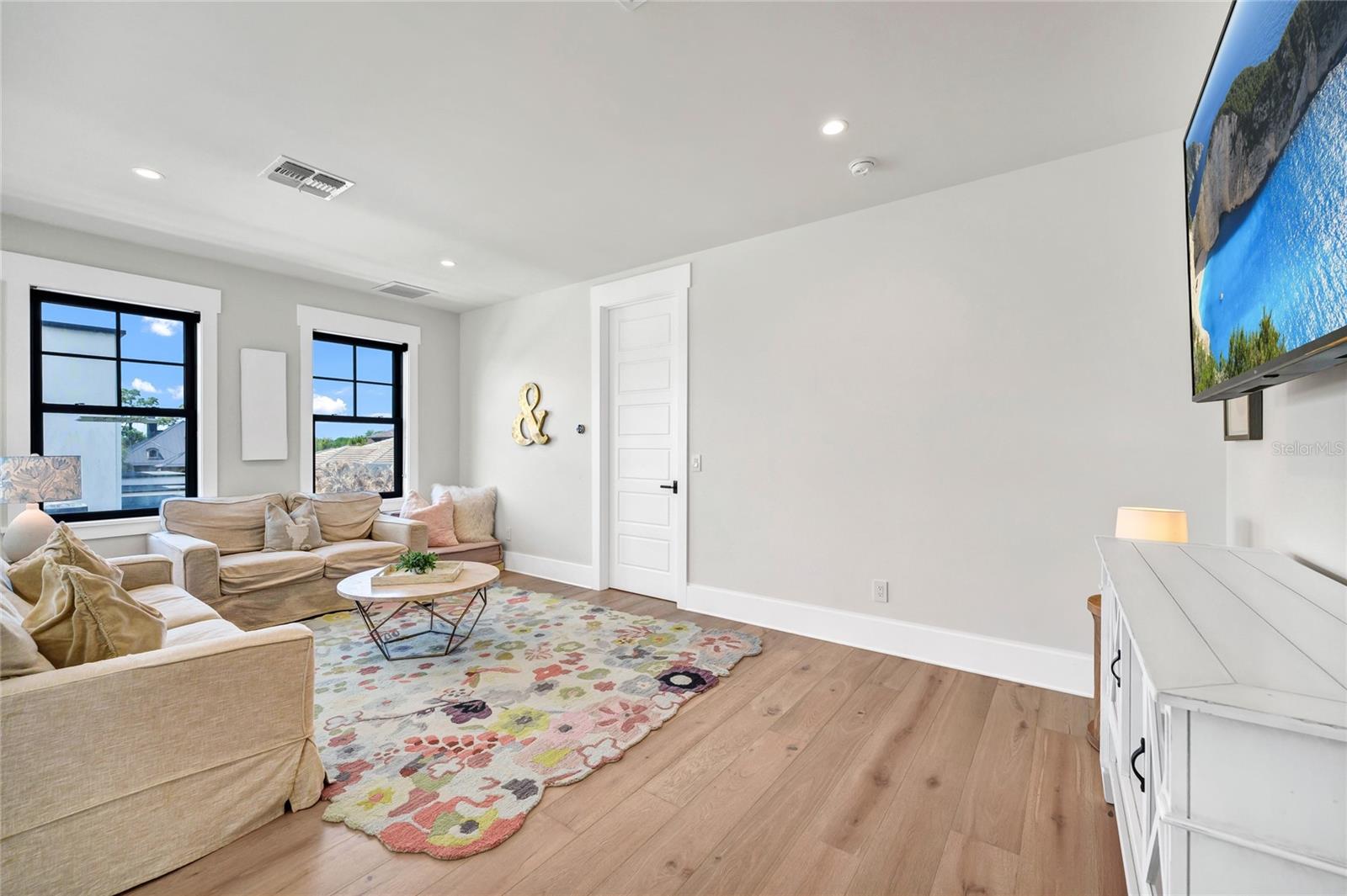 SAWYER SOUND - Residential
