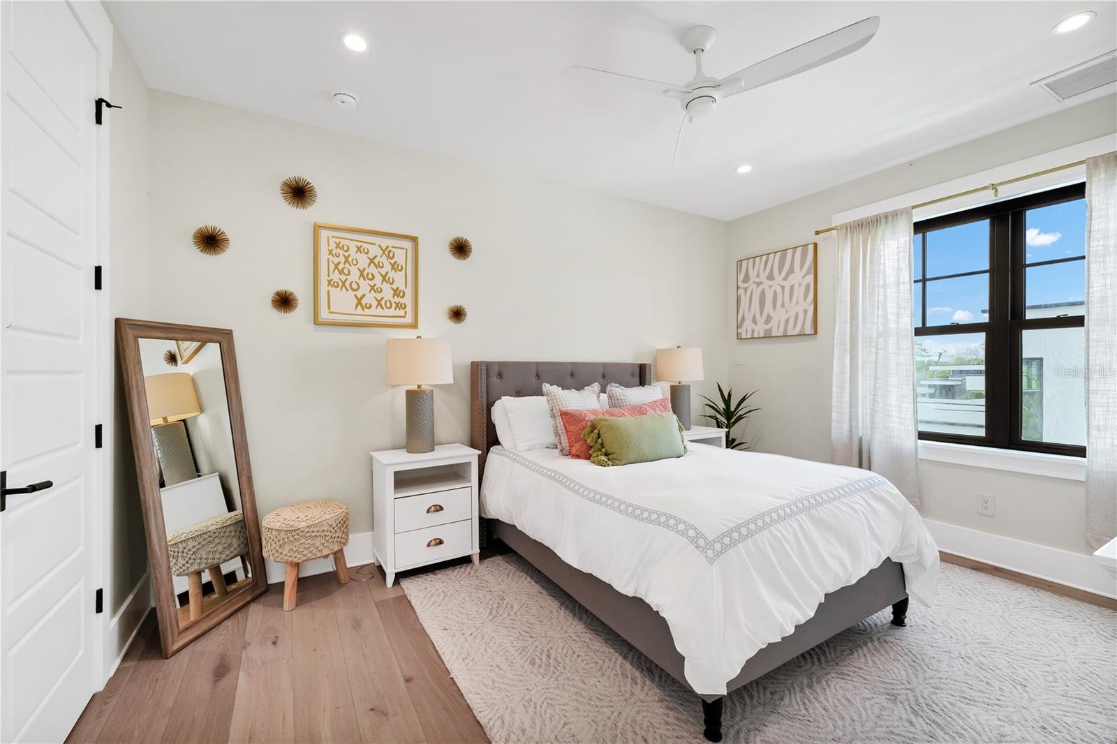 SAWYER SOUND - Residential