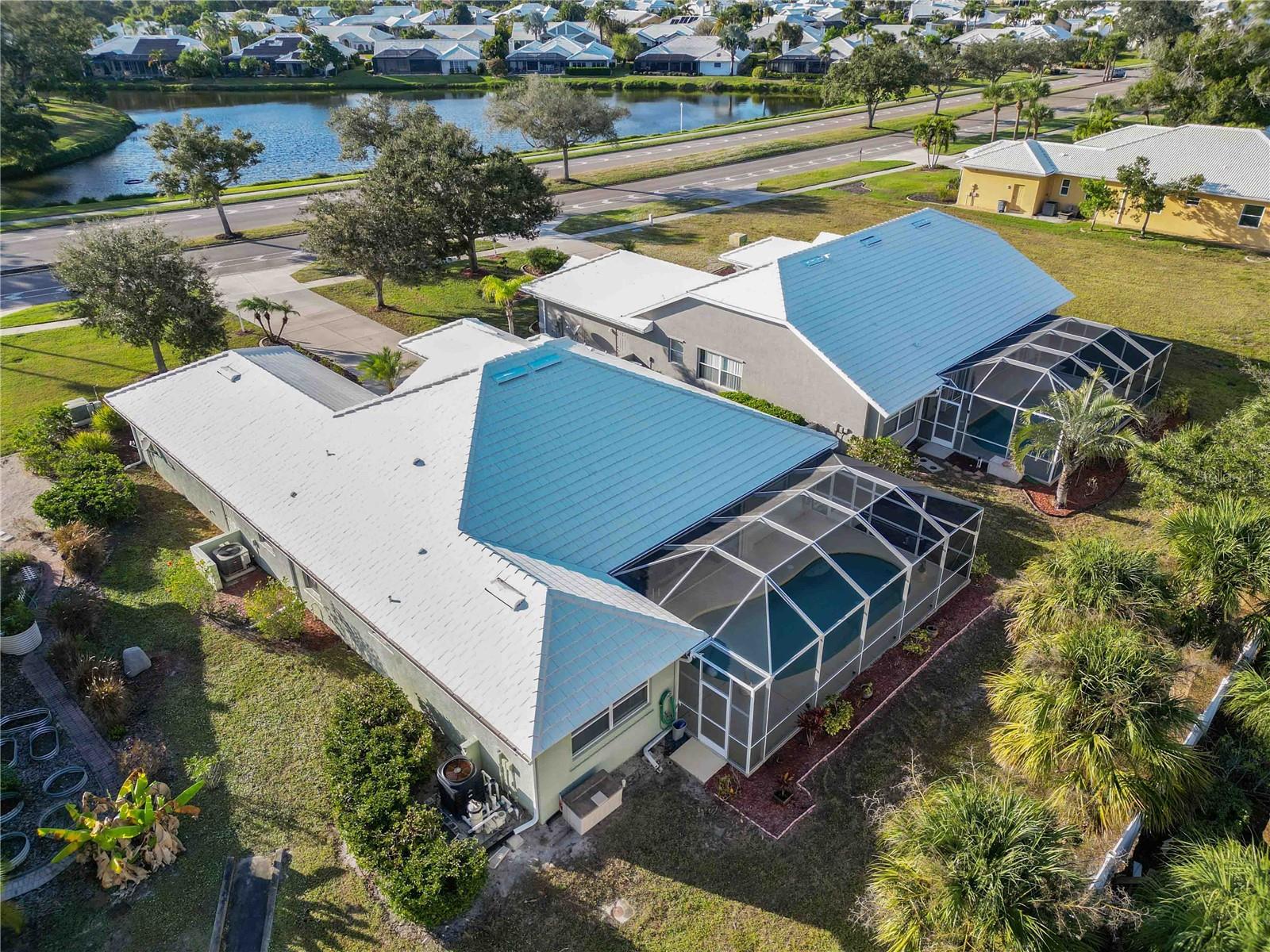 COURTYARDS AT PLANTATION - Residential