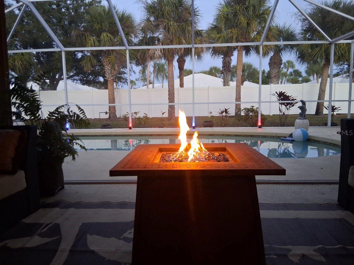 COURTYARDS AT PLANTATION - Residential