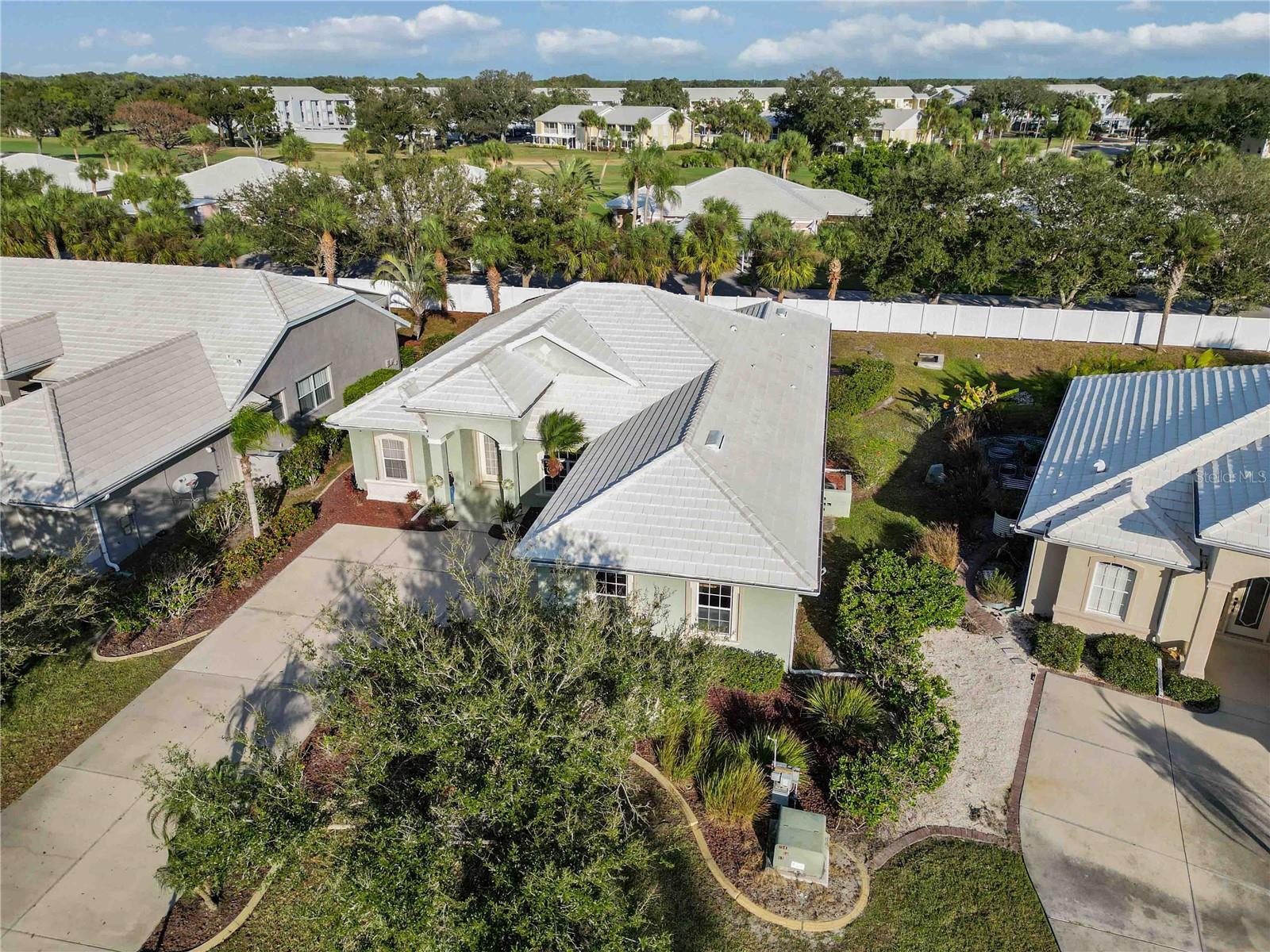COURTYARDS AT PLANTATION - Residential