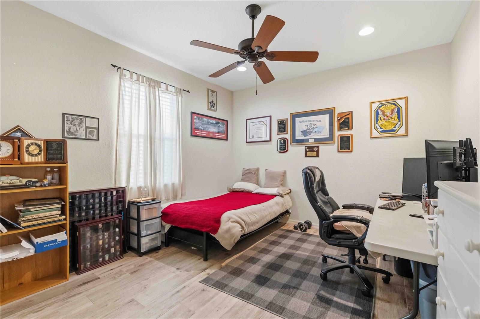 COURTYARDS AT PLANTATION - Residential