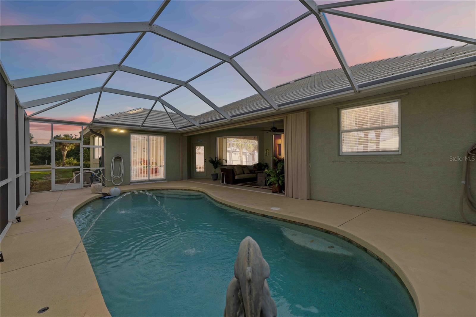 COURTYARDS AT PLANTATION - Residential