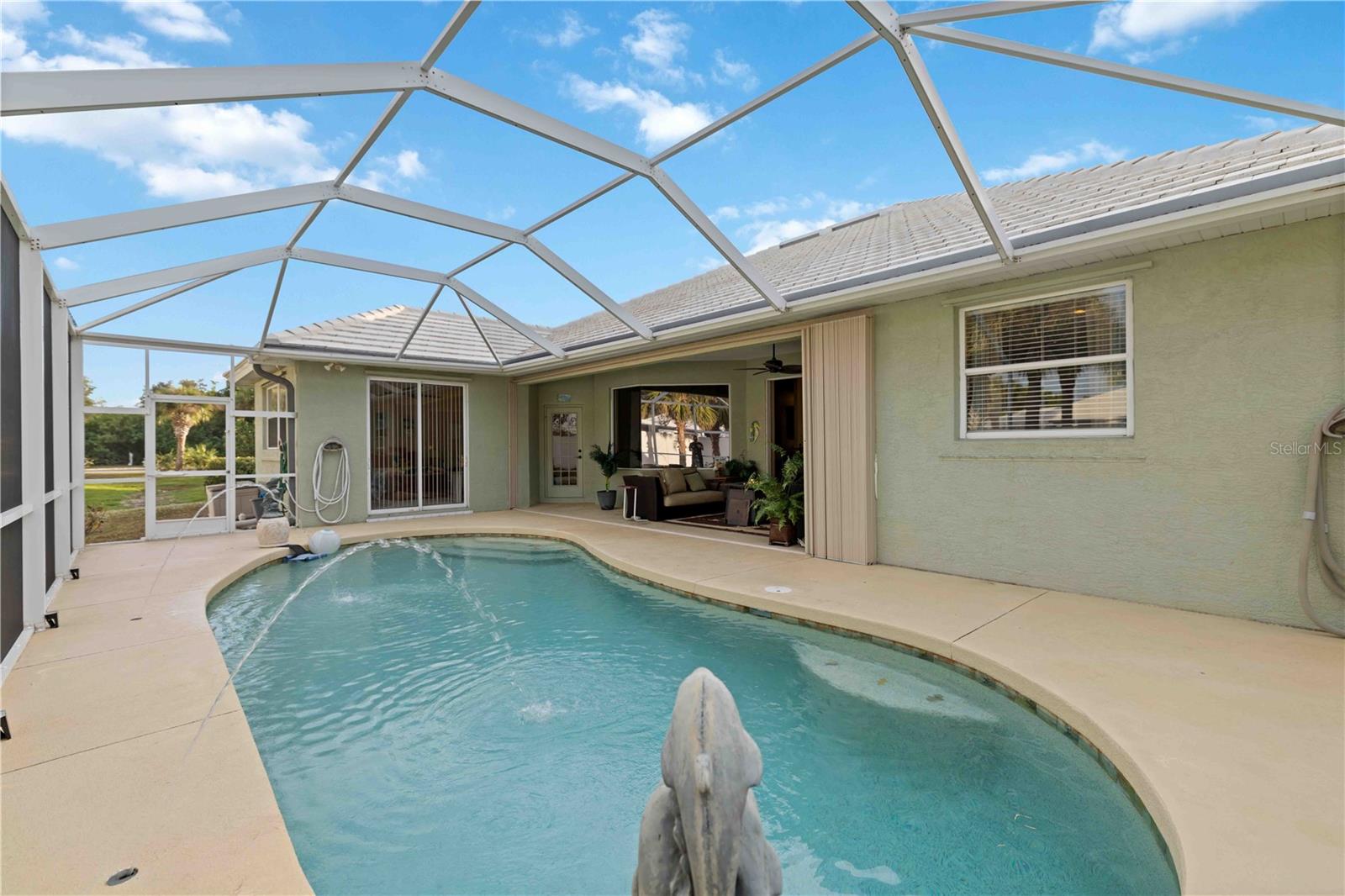 COURTYARDS AT PLANTATION - Residential