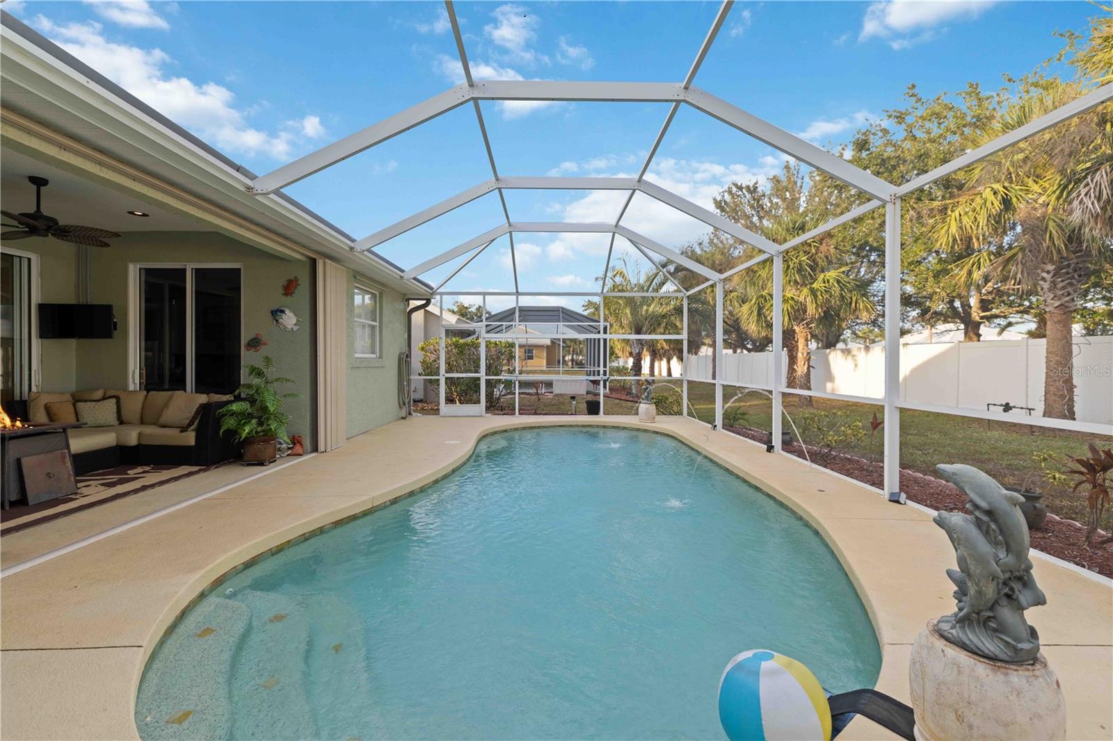 COURTYARDS AT PLANTATION - Residential