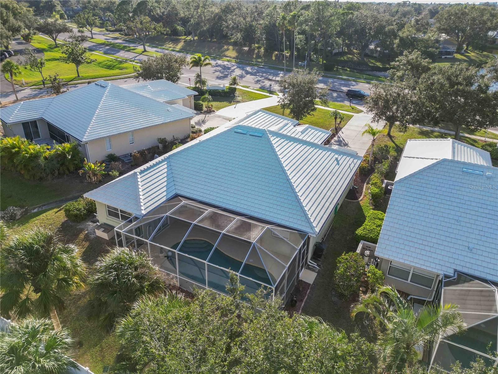 COURTYARDS AT PLANTATION - Residential