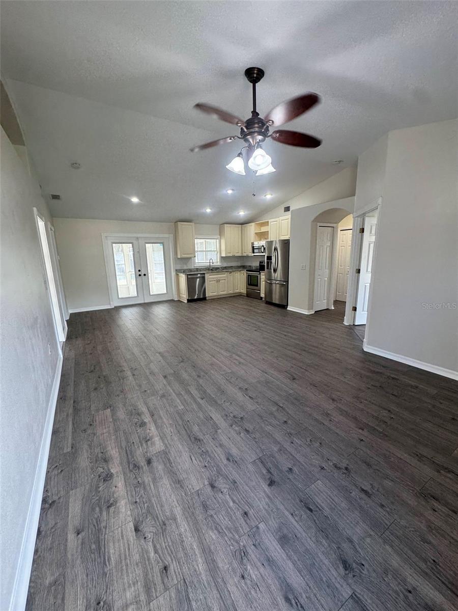 EAST UMATILLA - Residential