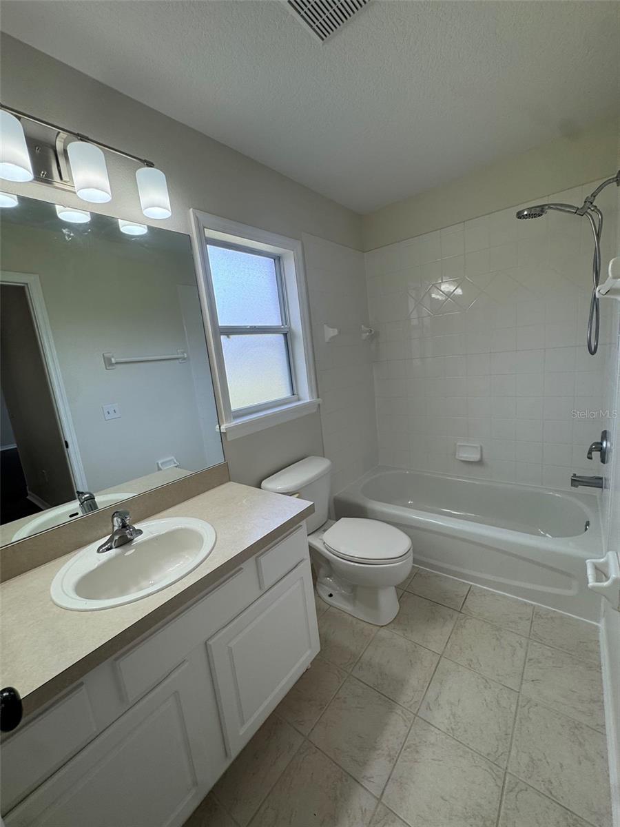 EAST UMATILLA - Residential