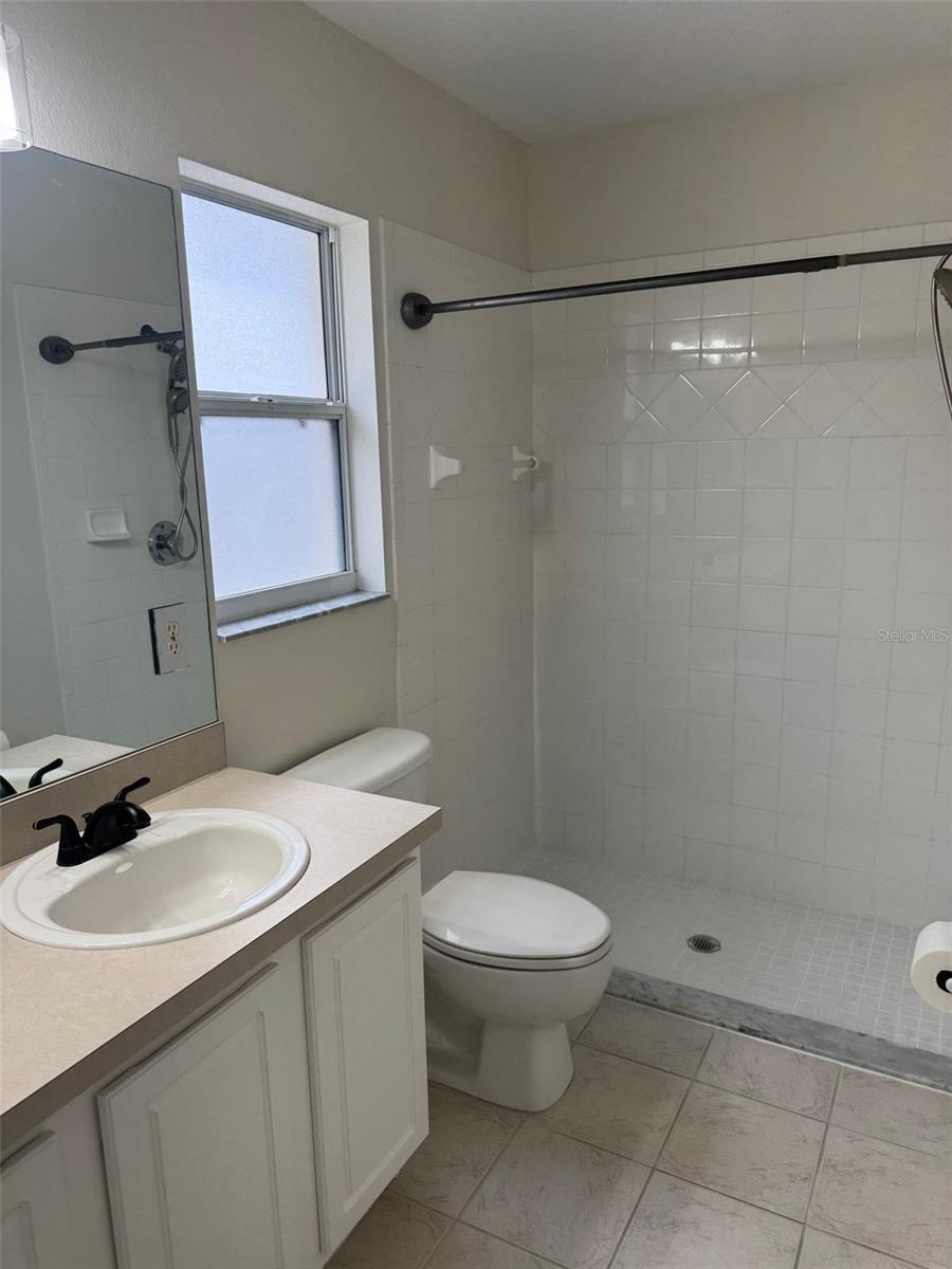 EAST UMATILLA - Residential